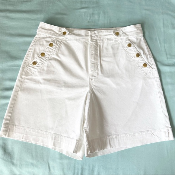 Anne Klein High Rise White Sailor Shorts With Gold Button Details - Picture 1 of 7